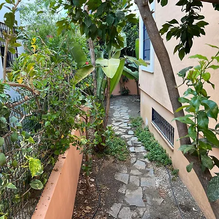 Juani In Playa Alamos 度假居 *